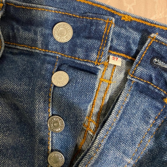 Levi’s shorts - Picture 8 of 8